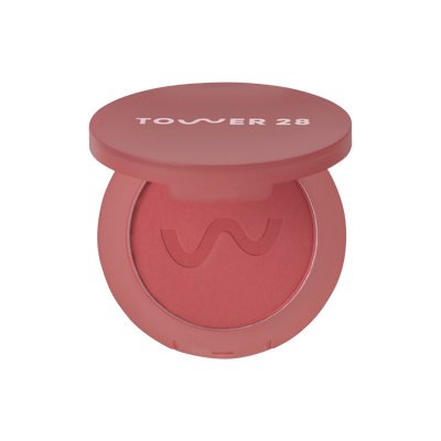 The Tower 28 Beauty GetSet™ Matte Powder Blush in the shade Sawtelle Slushie. [Sawtelle Slushie]